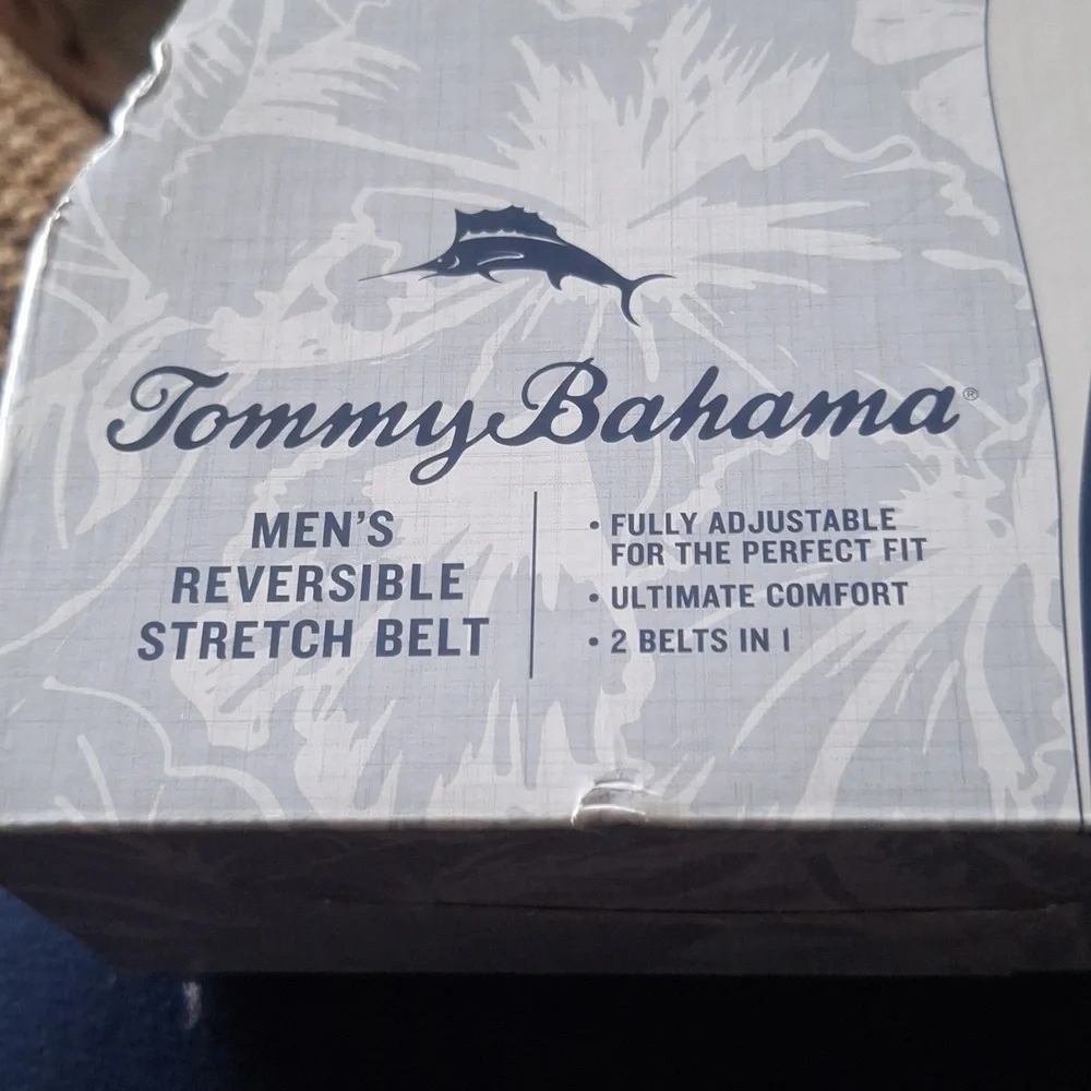 Men's Tommy bahama reversible stretch belt(18))